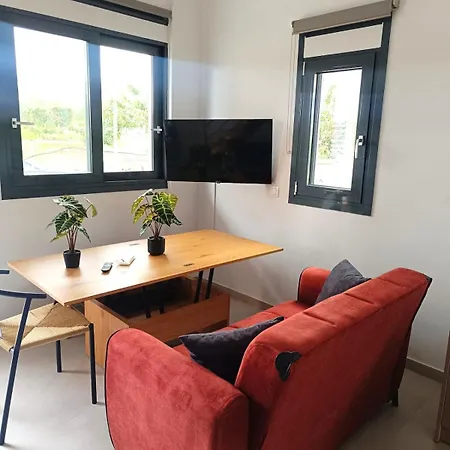 펜션 Maria 5 Minimalist Newly Built Maisonette 카토 알미리