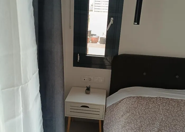 Maria 5 Minimalist Newly Built Maisonette *